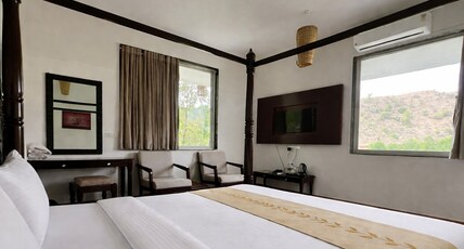 The HighGarden Resort Room Type - Queen Suite with Pool Access