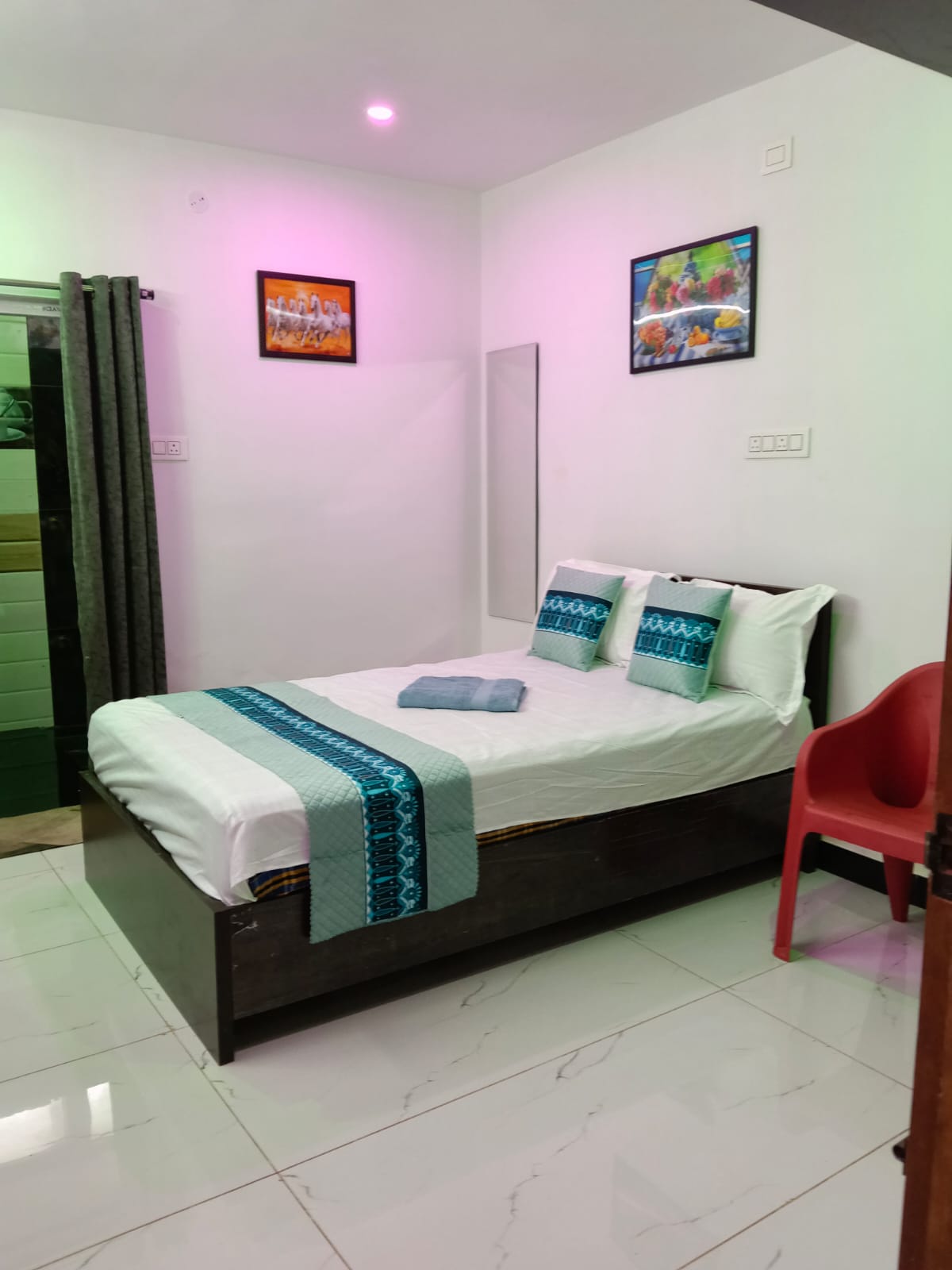 KENS Villa With Satndard Room - Tap to explore photos