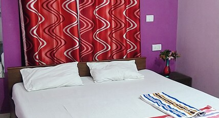 AMRAPALI HOTEL Room Type - Double Bed Non AC Room