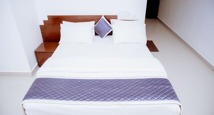 Hotel Swagath Bar Room Type - AC Suite