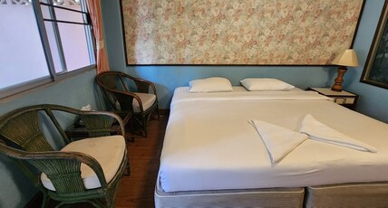 Safari Riviera Resort Room Type - DELUXE KING ROOM WITH BALCONY