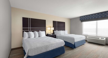 Hampton Inn & Suites by Hilton Douglas Room Type - 2QN MOB HEARING ACC TUB NS