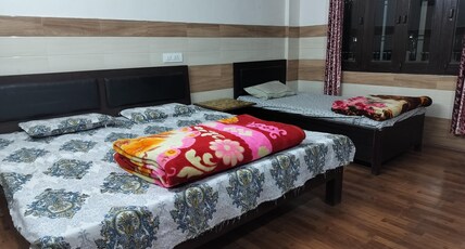 Naina bhatt Room Type - Triple bed