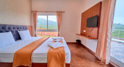 Cucuu Nest Coonoor By VOYE HOMES Room Type - Two premium rooms with a scenic view in a 3BHK Villa Cucuu Nest Coonoor By VOYE HOMES Room Type - Two premium rooms with a scenic view in a 3BHK Villa