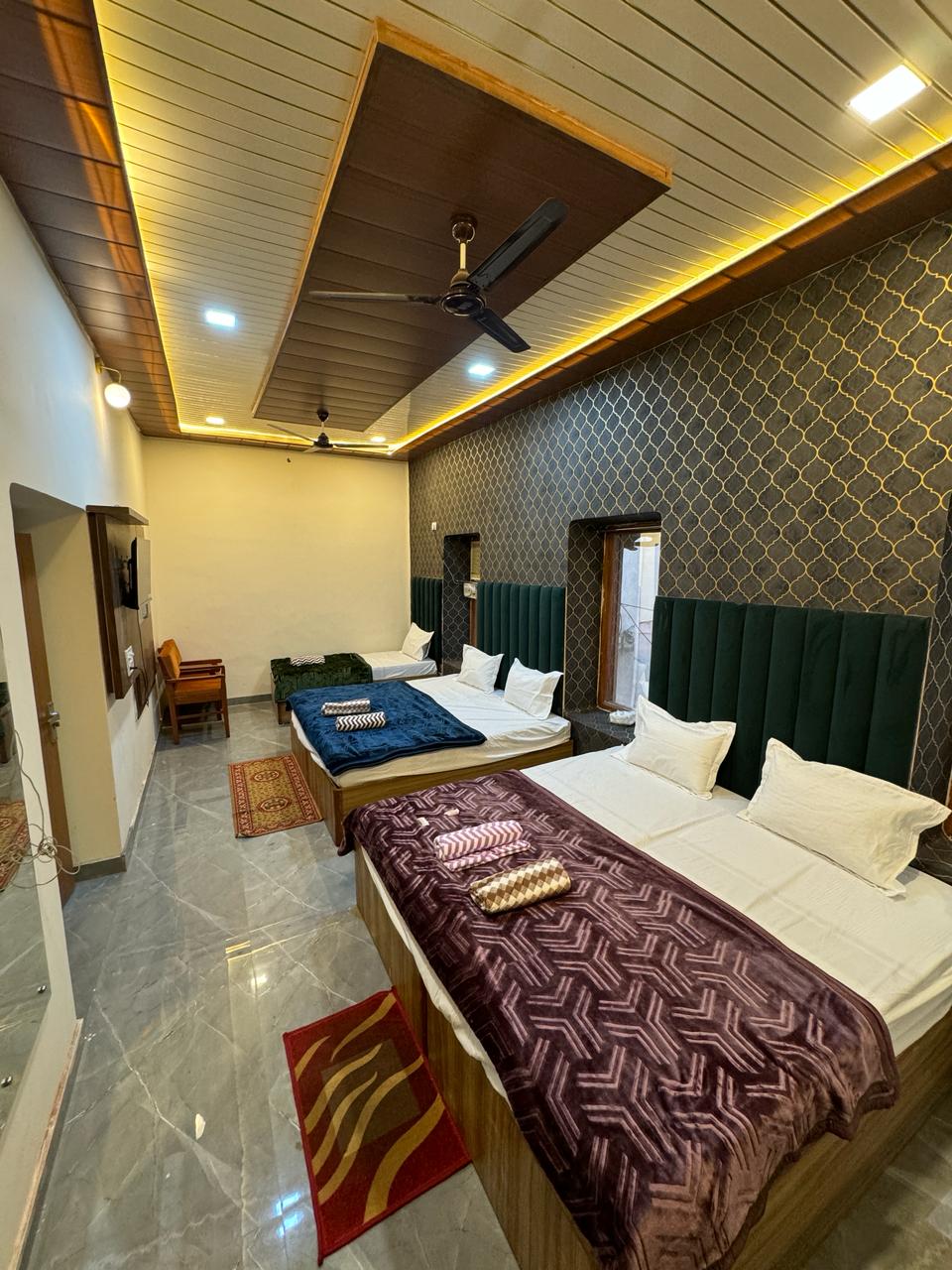 HOTEL DUBEY HERITAGE - Tap to explore photos