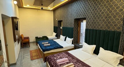 HOTEL DUBEY HERITAGE Room Type - Premium Family Room - 5 Guests