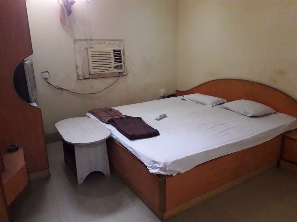 Hotel Uphar - Tap to explore photos