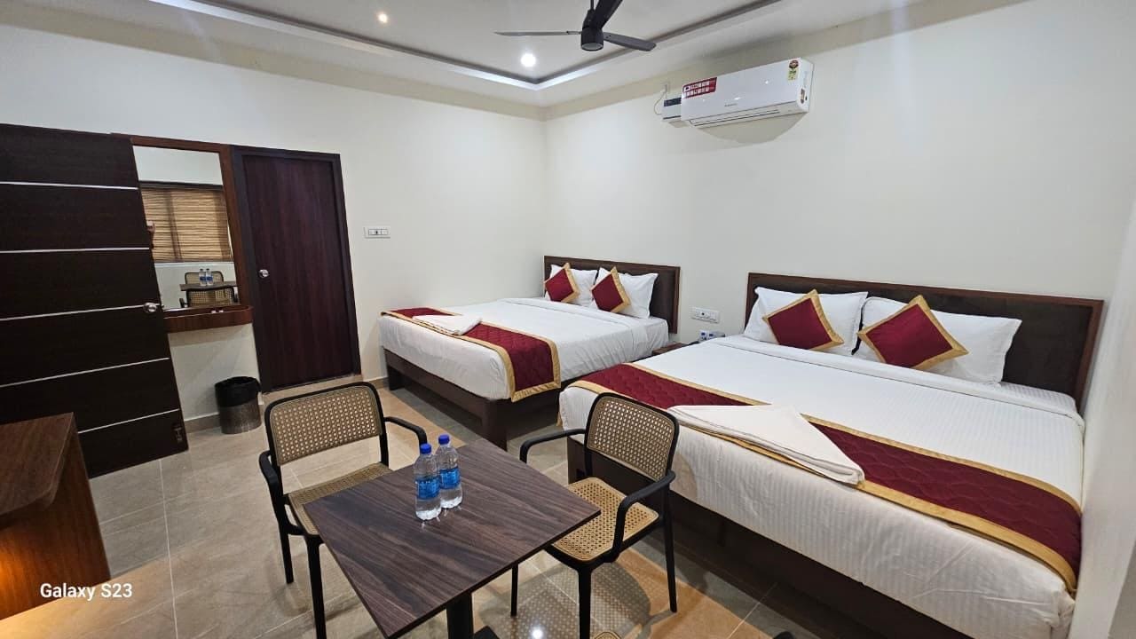 HOTEL ROI INN SAYANA - Tap to explore photos