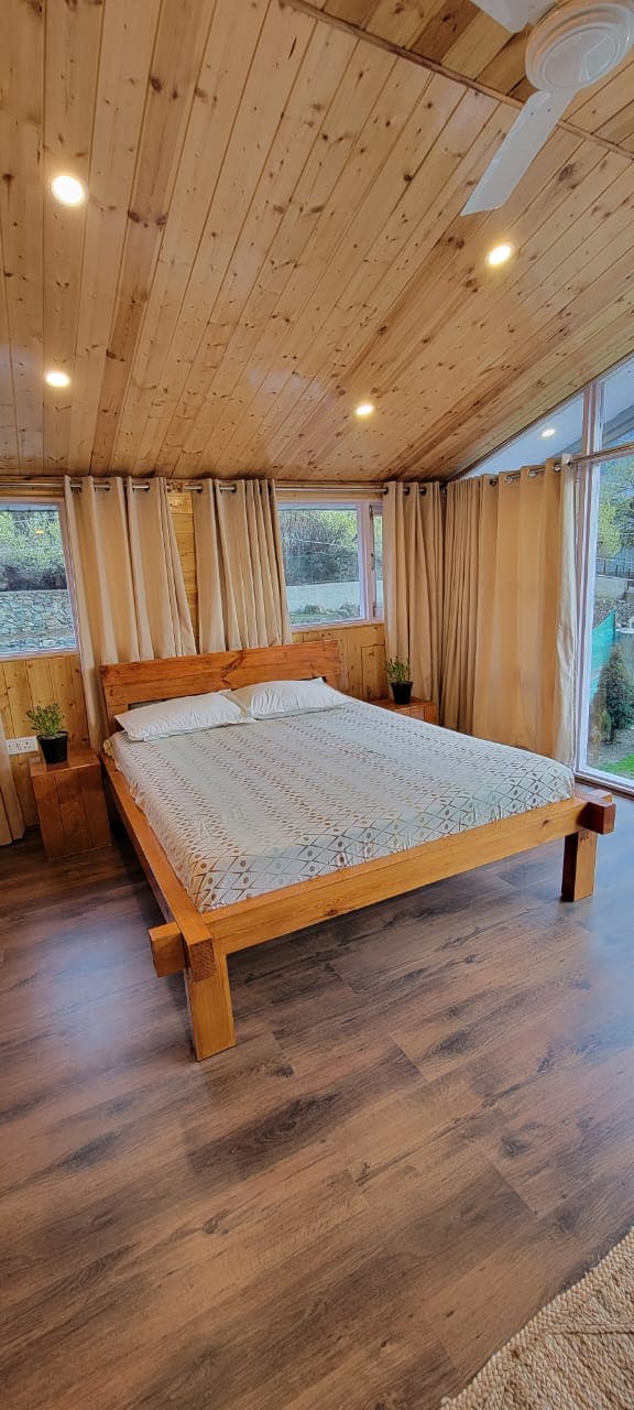 Zen Resort - Tap to explore photos