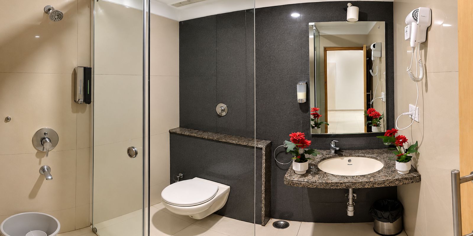 Hotel Anantha Suites and Wellness Spa - Tap to explore photos