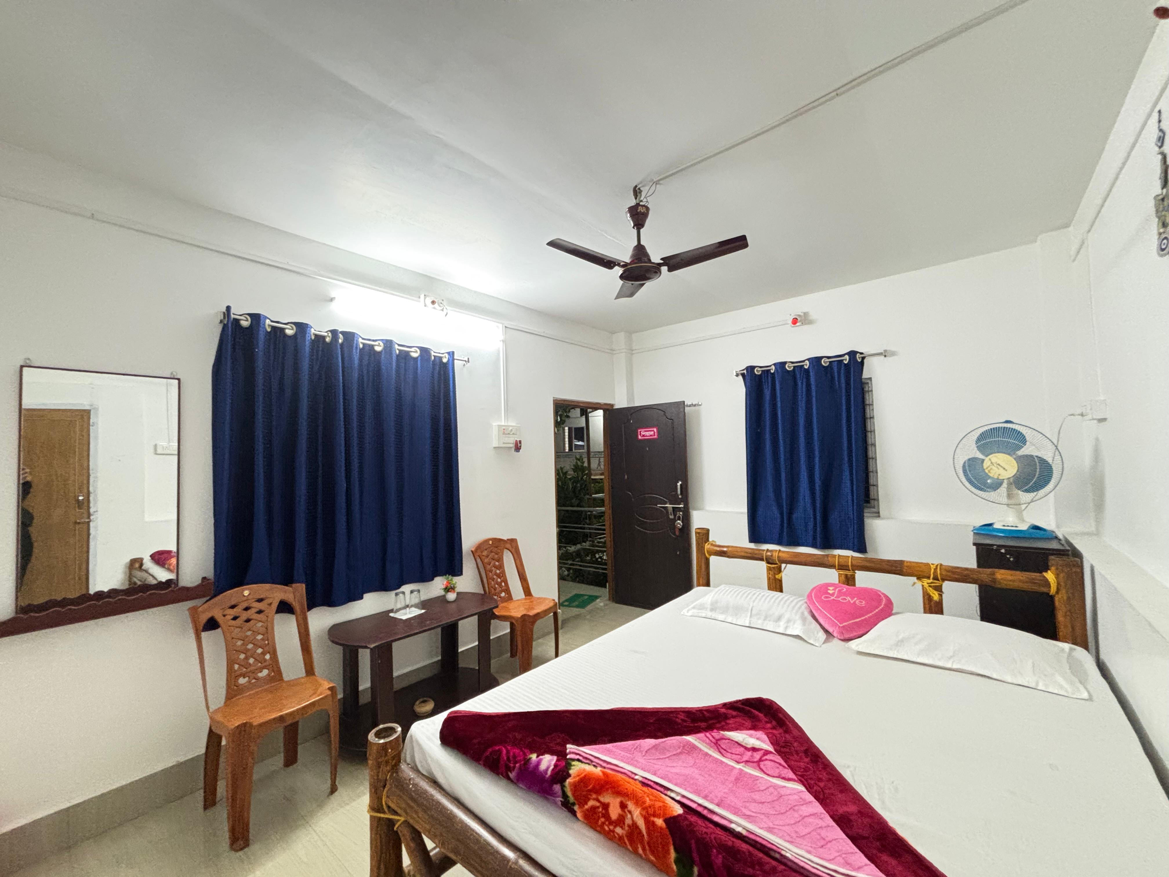 RESORT NIRJANE - Tap to explore photos