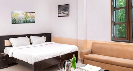 Hotel Sunrise Inn Room Type - Deluxe Room