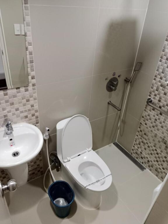 Hotel Sogo Mindanao Avenue - Tap to explore photos
