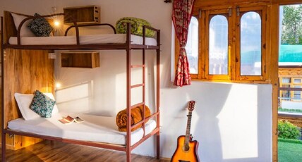 Rainbow Hostelier - A Boutique Stay Room Type - Deluxe 6-bed Mix Dorm
