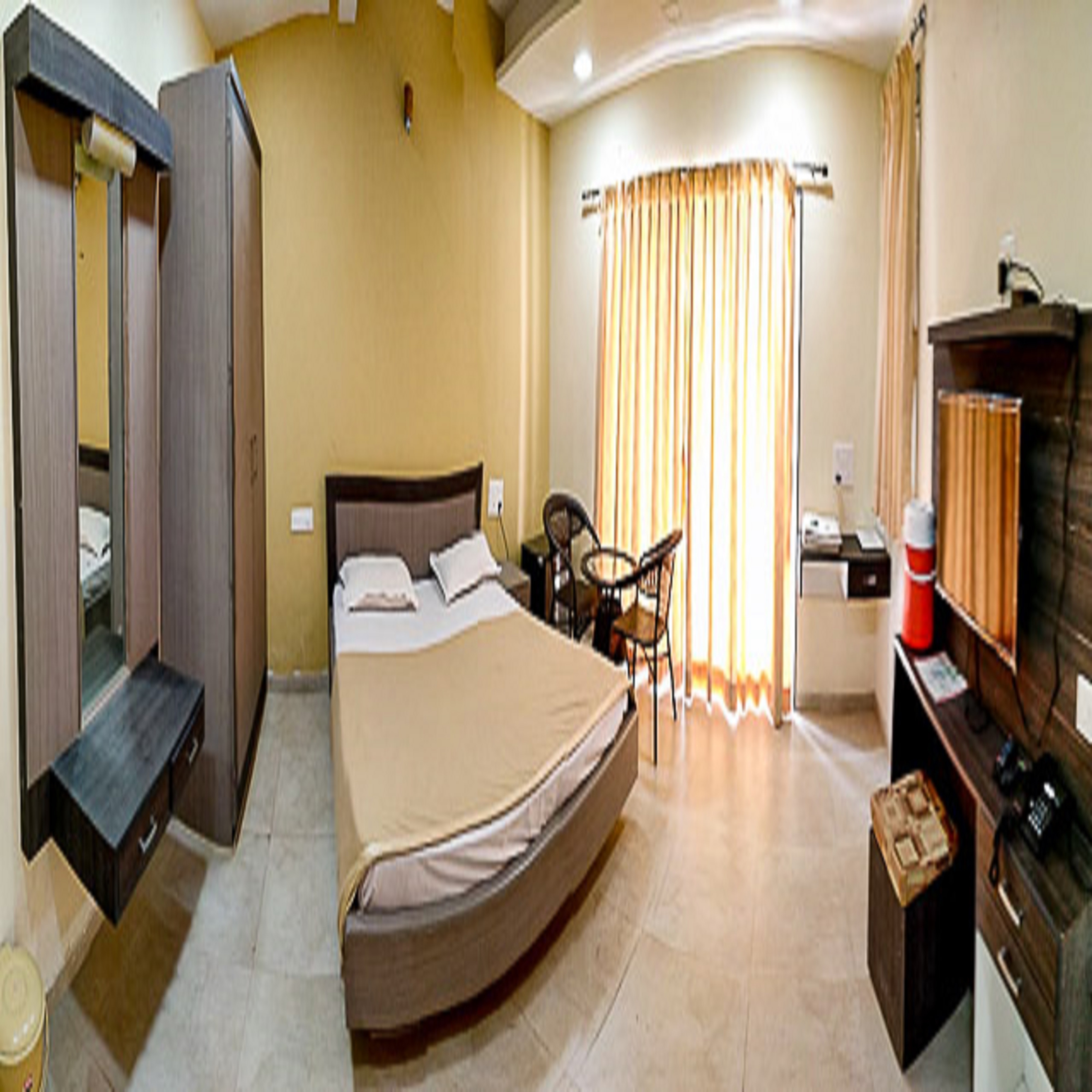 MTDC Harihareshwar - Tap to explore photos