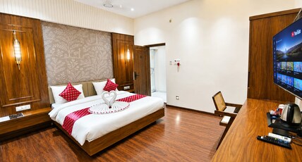 lotus feet inn Room Type - Superdeluxe room With Swimming Pool