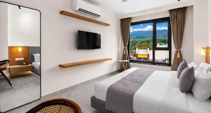 RS Galaxy Hotel Ganga View Room Type - Standard with Mountain View RS Galaxy Hotel Ganga View Room Type - Standard with Mountain View