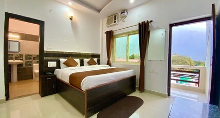 Sriezaa Yogshala Room Type - Deluxe Rooms