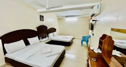 HOTEL ANNAPOORNA RESIDENCY Room Type - QUAD BED AC