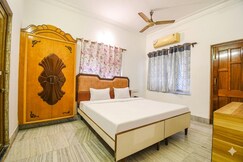 Hotel FE 66 inn Near Karunamoyee Bus Stand