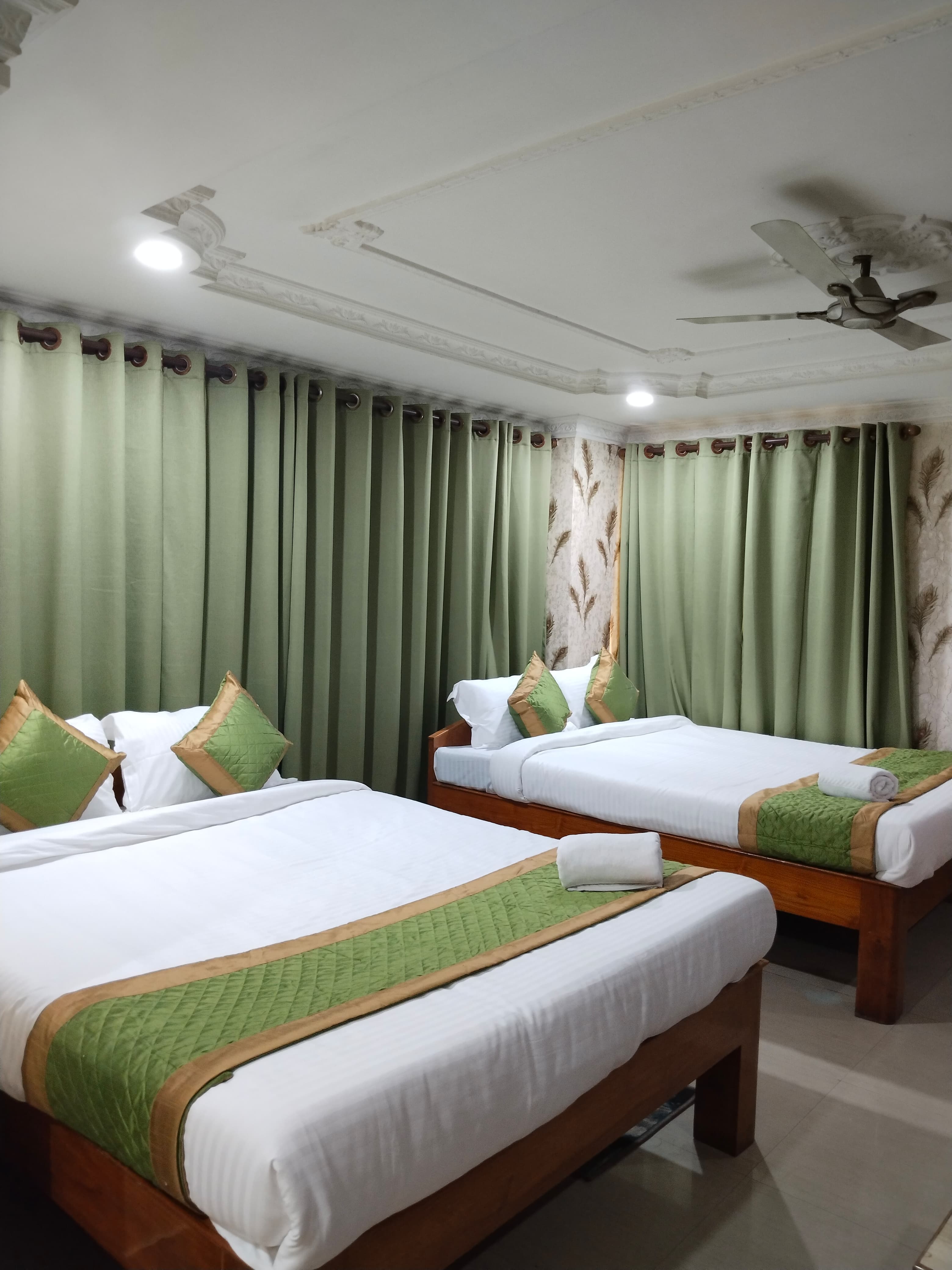 Hotel Pariwar Mahal 12 Min Away from Kamakhya Temple - Tap to explore photos