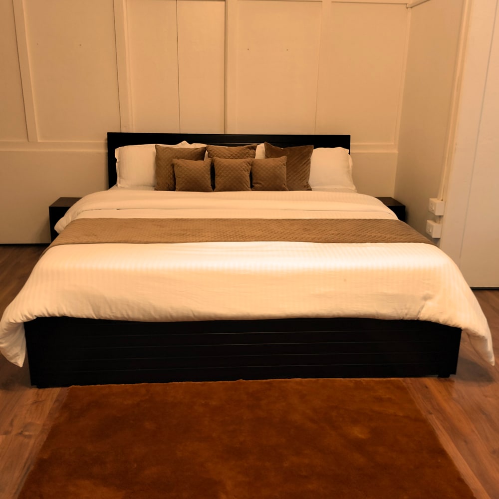 Vela Homestay - Tap to explore photos
