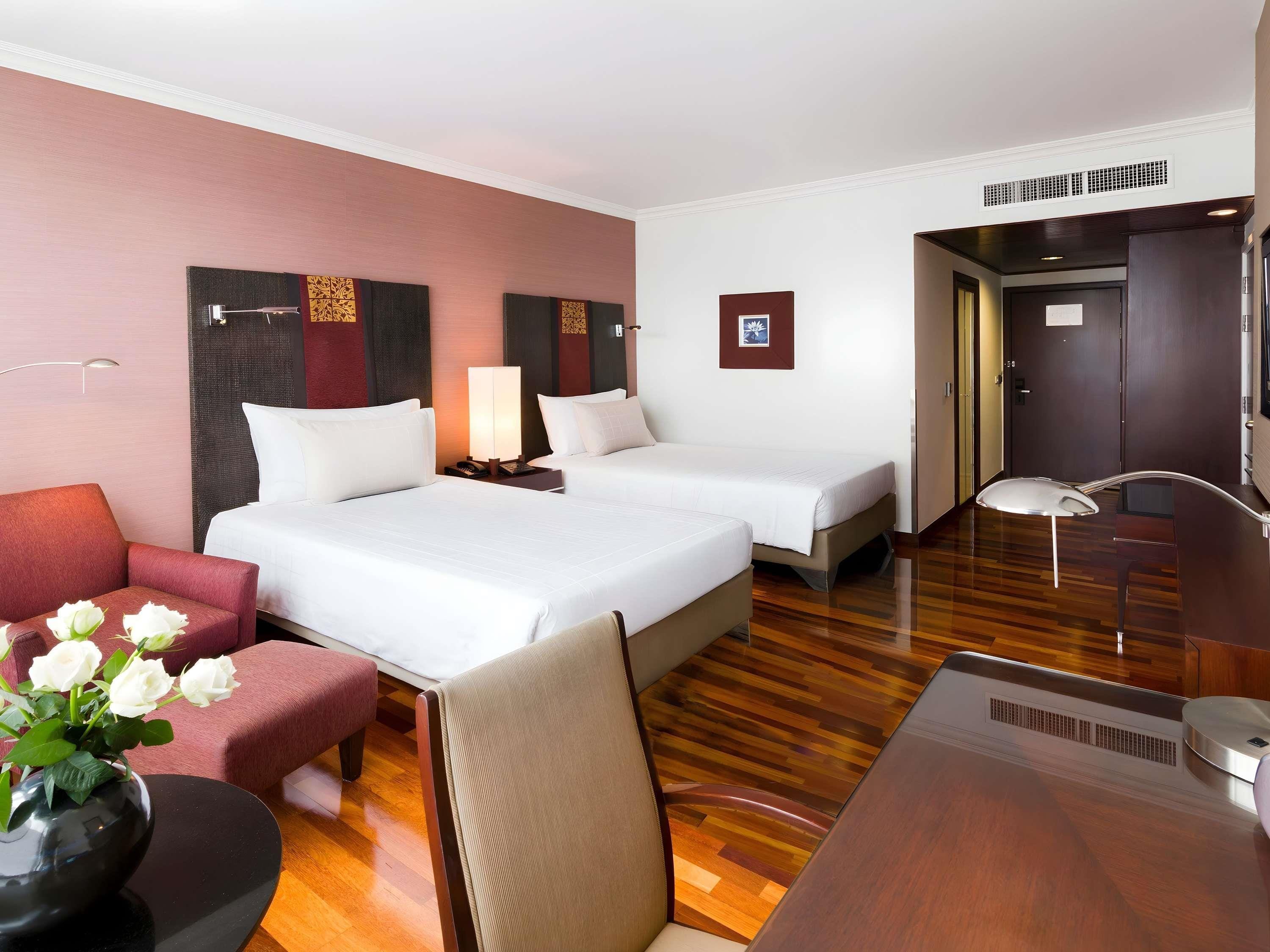 Pullman Bangkok Hotel G - Tap to explore photos