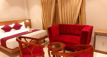 Hotel Galaxy Inn Room Type - SUPER LUXURY ROOM