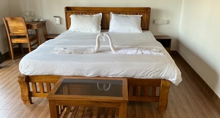 Ourem Palace Luxury Beach Huts Room Type - Superior Family Room