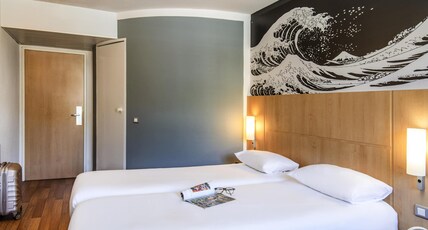 Hotel Ibis Cannes Mouans Sartoux in Mouans-Sartoux Room Type - Standard Room with twin beds