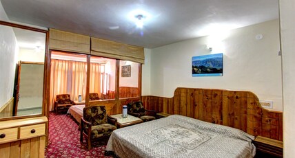 Hotel Marbel - 3 Min walking from Mall Road Room Type - Super Deluxe Family suite
