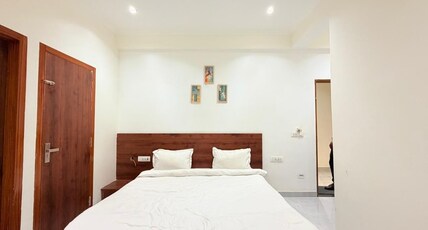HOTEL SILVER STAY PRIME Room Type - Deluxe Room