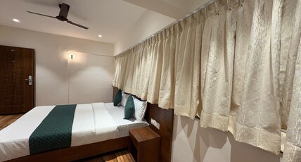 Sindu Lodging Room Type - AC Deluxe Room