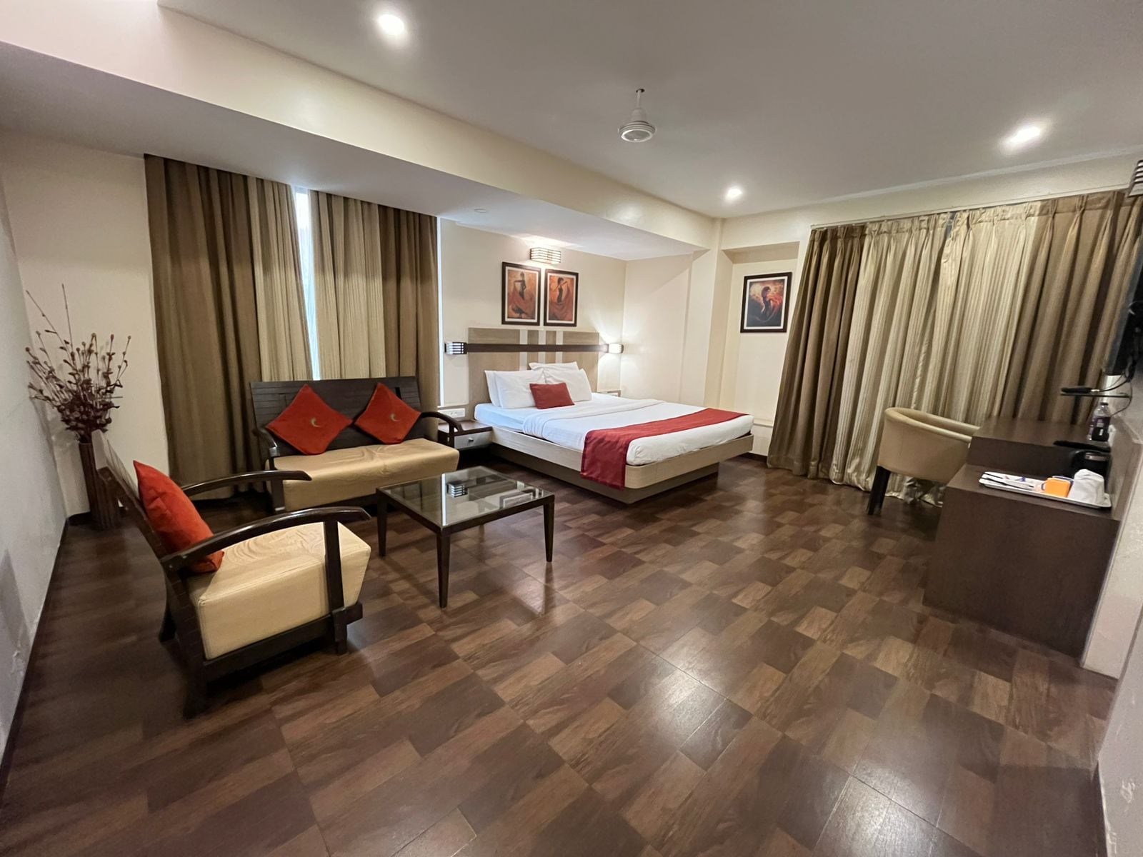 Hotel Utsav Deluxe - Tap to explore photos