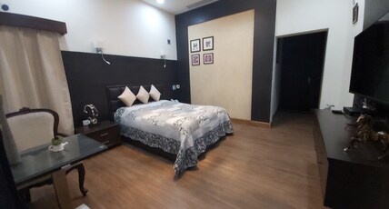 MPT Madhyalok , Vashi Room Type - AC Super Deluxe