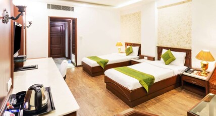 Hotel Crown Palace Room Type - executive Twin Bed Room