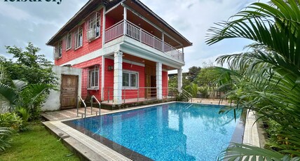 StayLeisurely Villa Red Raven Room Type - StayLeisurely Villa Red Raven