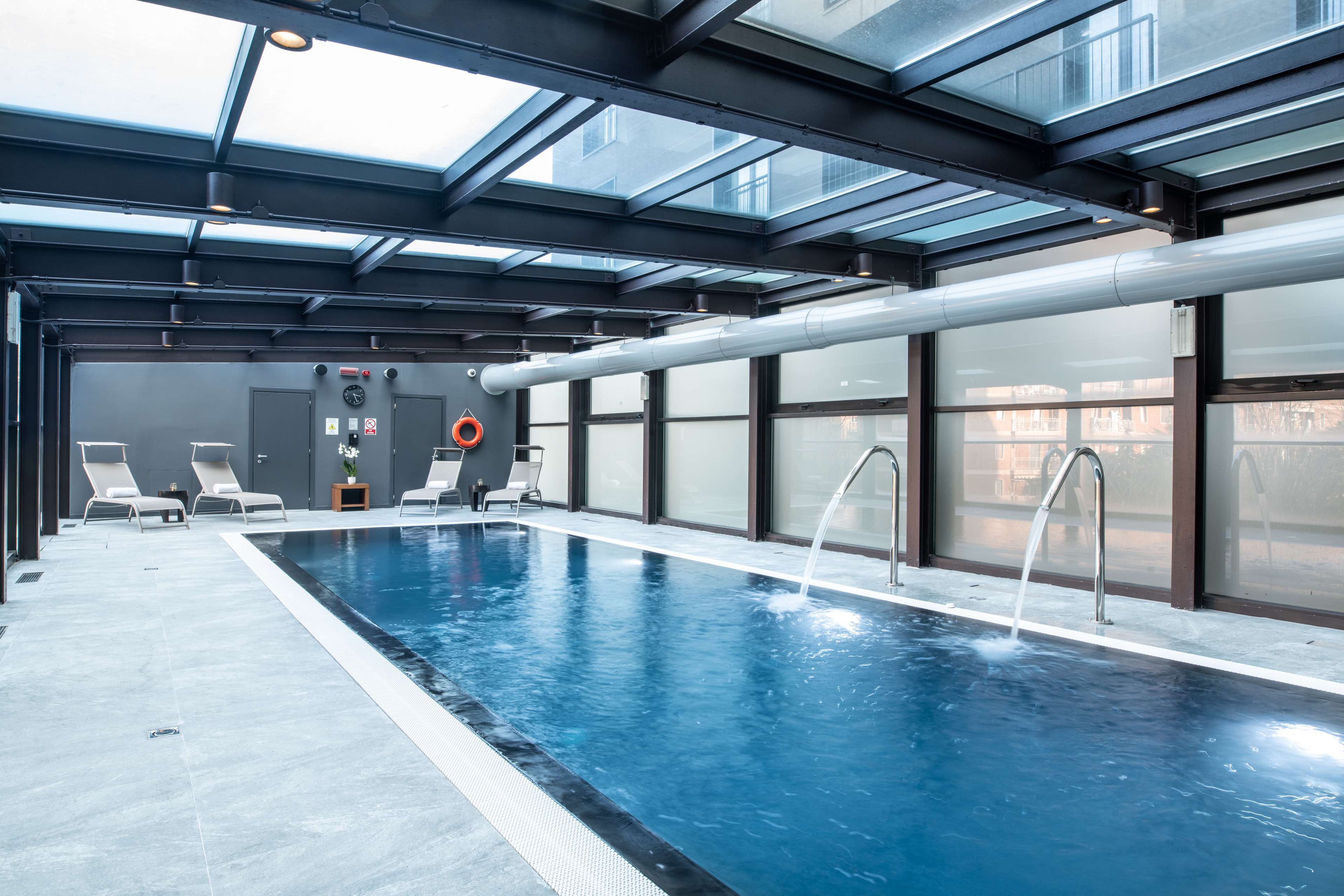 Radisson Blu Hotel, Milan - Tap to explore photos