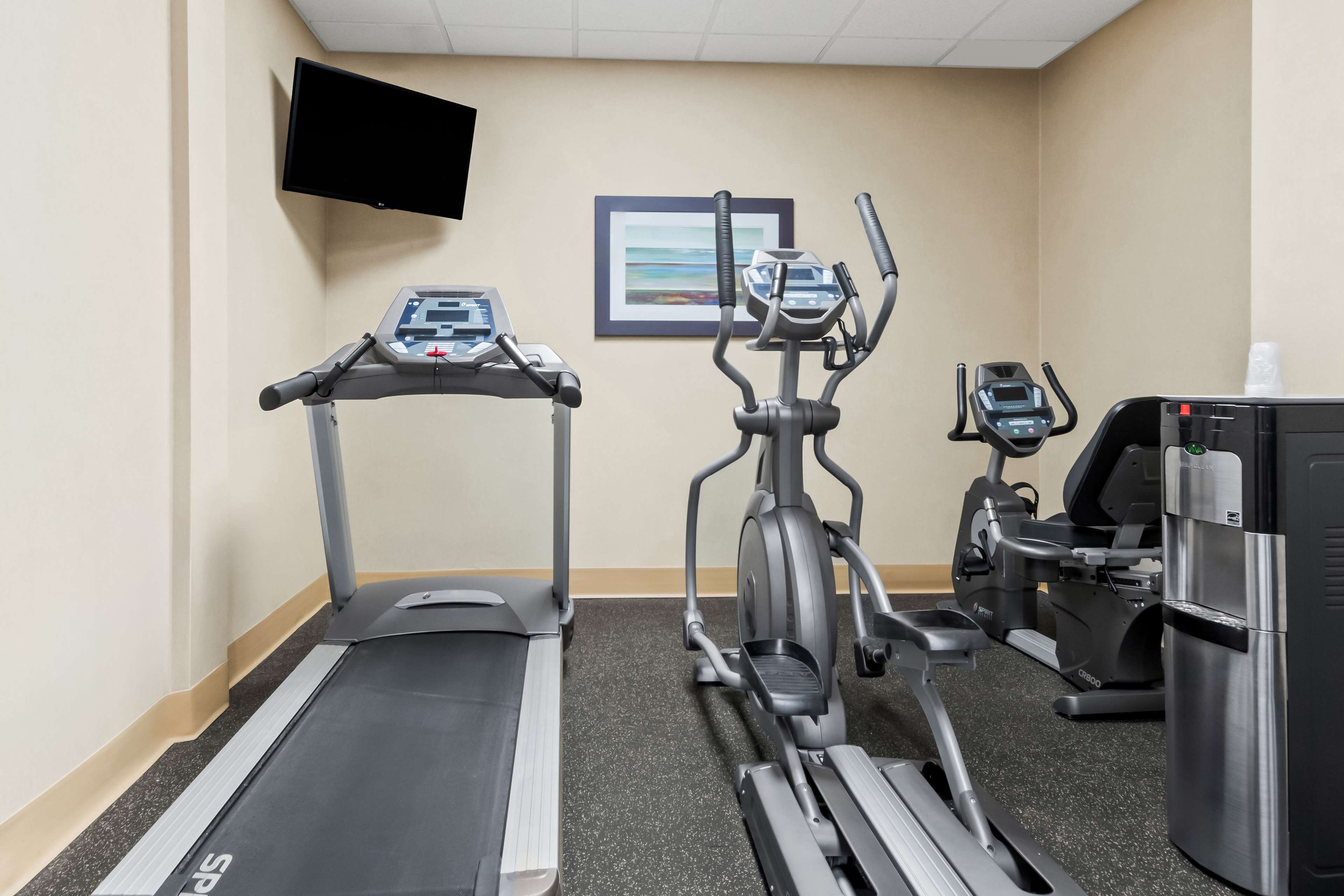 Best Western Plus Fergus Hotel - Tap to explore photos