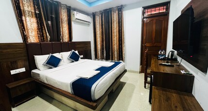 RAJ SAMUDRA HOTEL AND SPA BY PSPB HOSPITALITY Room Type - Executive Room