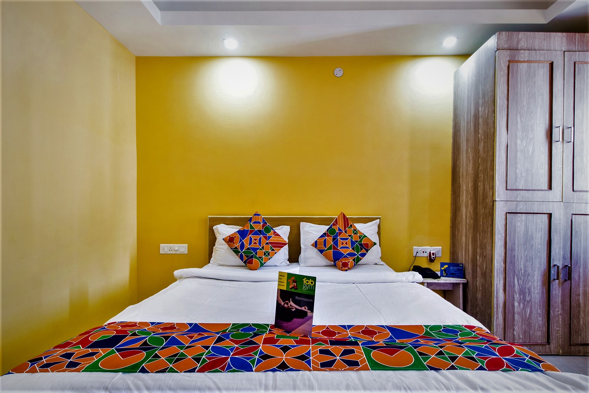 FabHotel Amaltas - Tap to explore photos