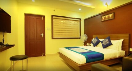 Juju International Hotel Room Type - Deluxe Room