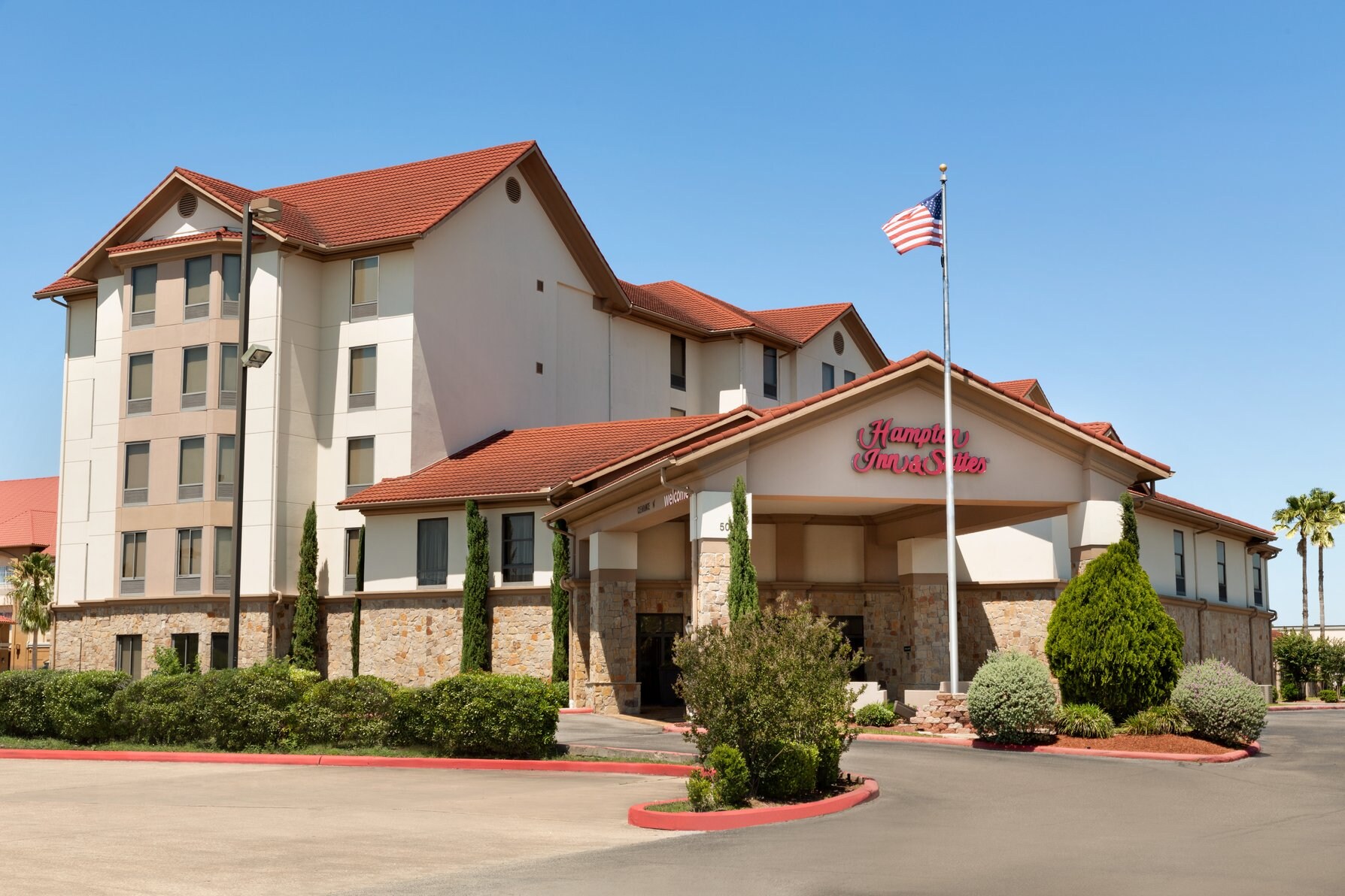 Hampton Inn and Suites Houston Clear Lake NASA - Tap to explore photos