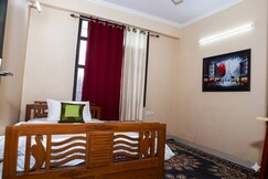 BIG 3 BHK ON Hourly Rates I C Scheme 100 Mbps