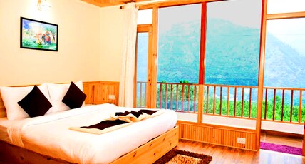 The Royal woods by Aaroham Manali Room Type - Studio Room with Kitchen and Balcony