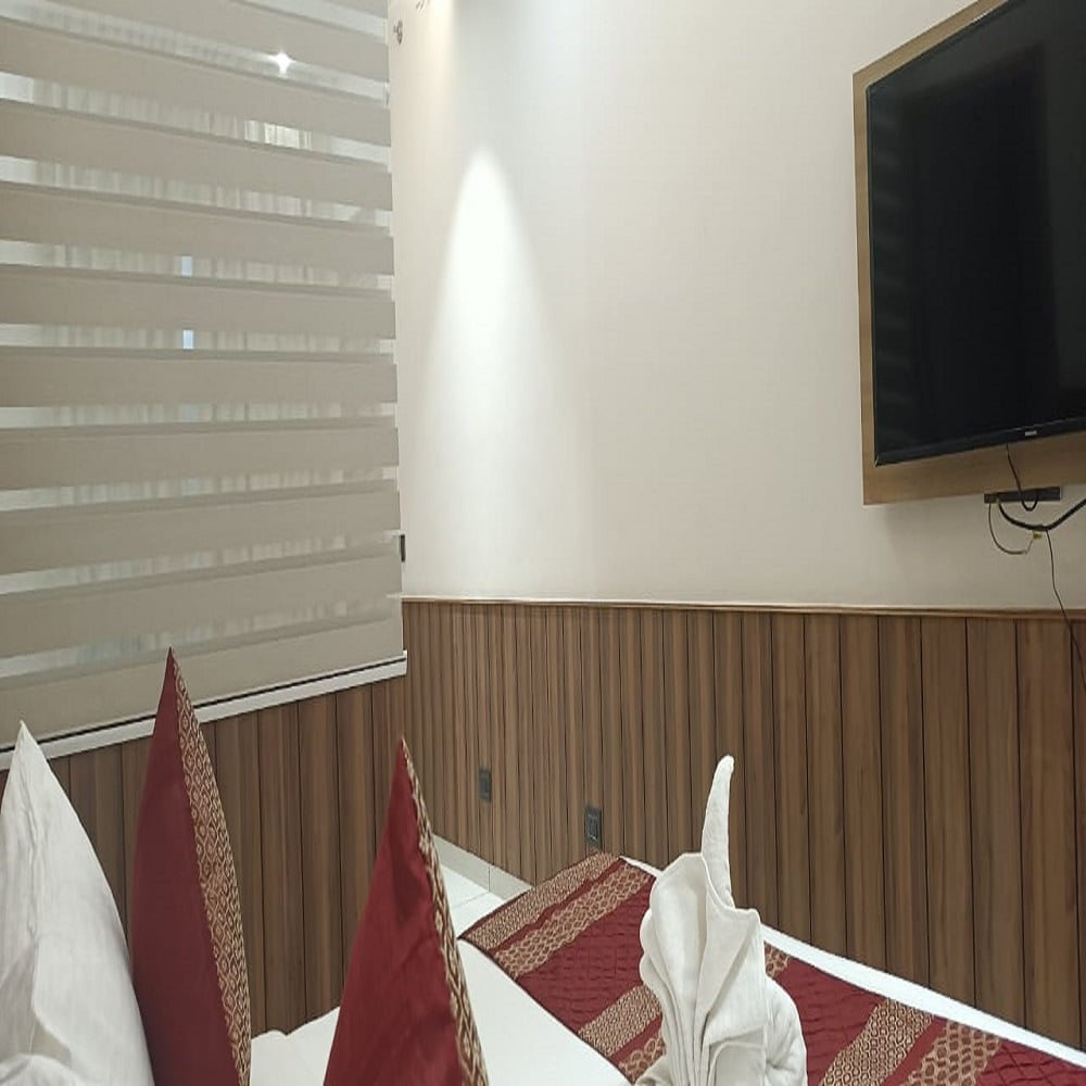 RADIUS HOTEL - Tap to explore photos