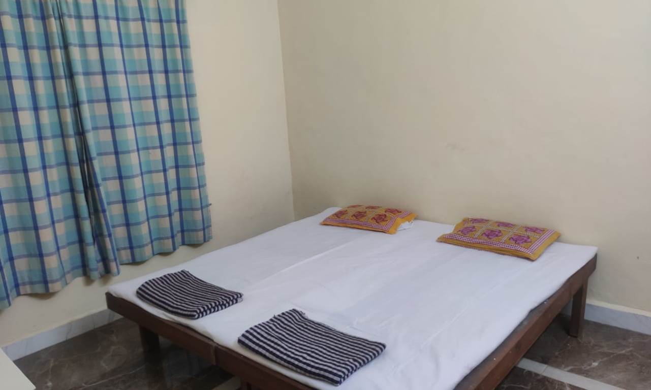 Saraswati Krupa Holiday Home - Tap to explore photos