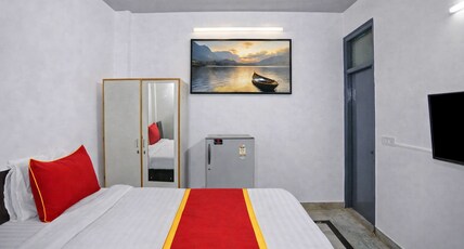 Mauryan Express Hotel Hauz Khas Fort Room Type - Deluxe Room With Free WIFI