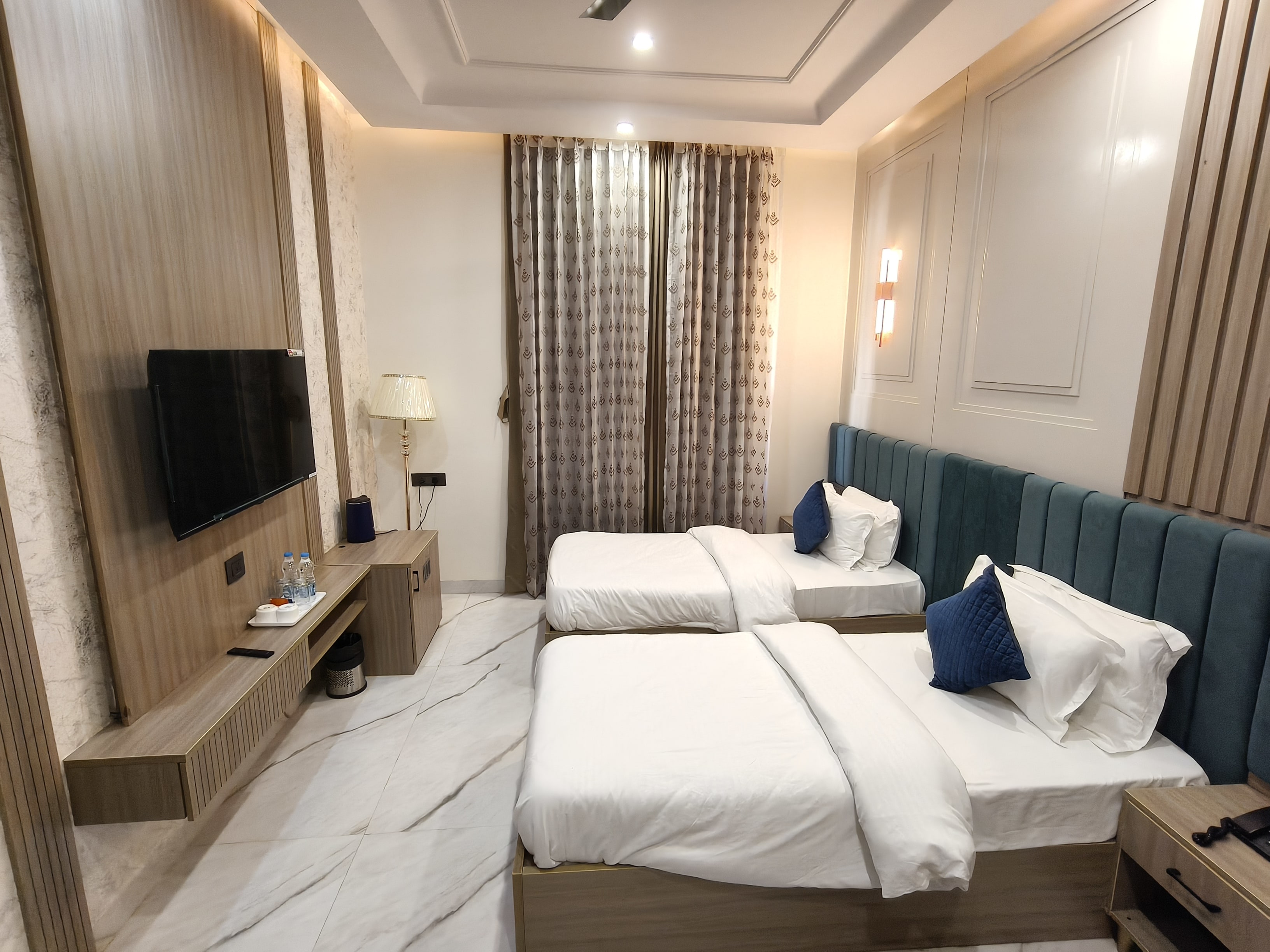 Shree Aaradhya Suites Hotel - Tap to explore photos