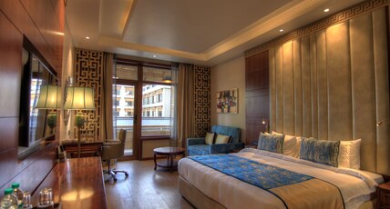 THE ABDUZ Room Type - Executive Club - King